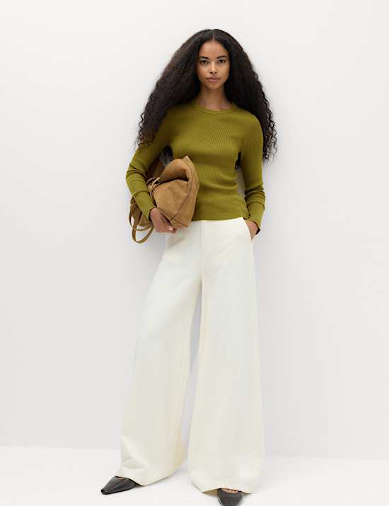 Ribbed Crew Neck Fitted Jumper