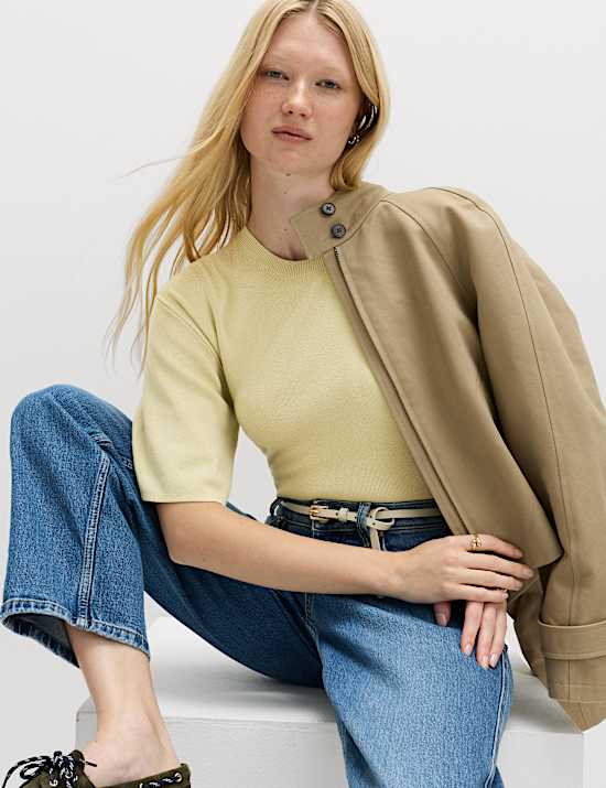 Crew Neck Waisted Slim Fit Knitted Top