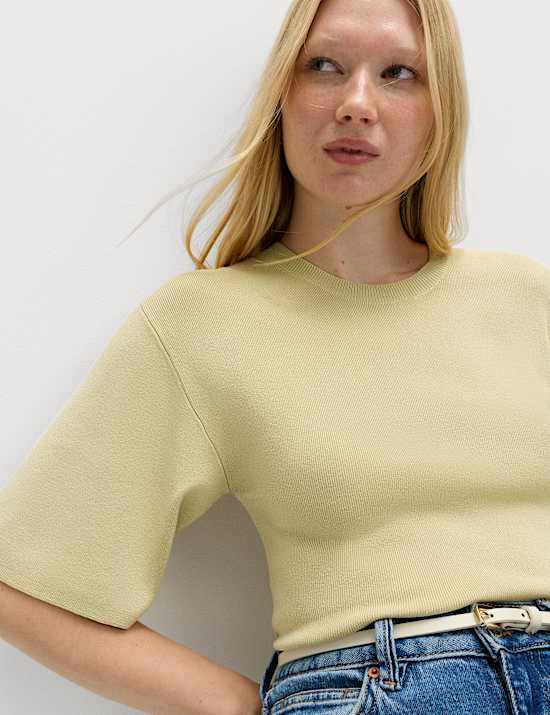 Crew Neck Waisted Slim Fit Knitted Top