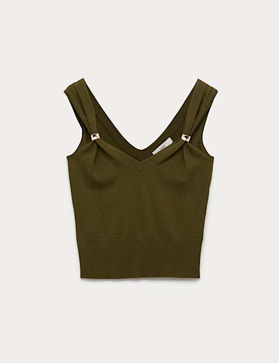 Hardware Detail Slim Fit Cropped Knitted Vest