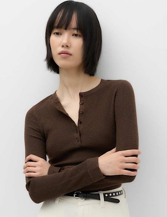 Ribbed Round Neck Fitted Knitted Top With Wool