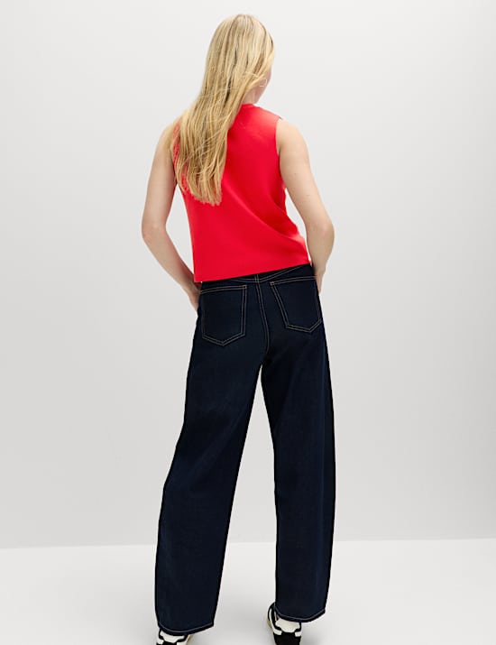 V-Neck Cropped Knitted Waistcoat