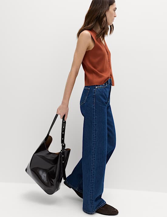 V-Neck Cropped Knitted Waistcoat