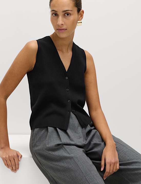 V-Neck Cropped Knitted Waistcoat