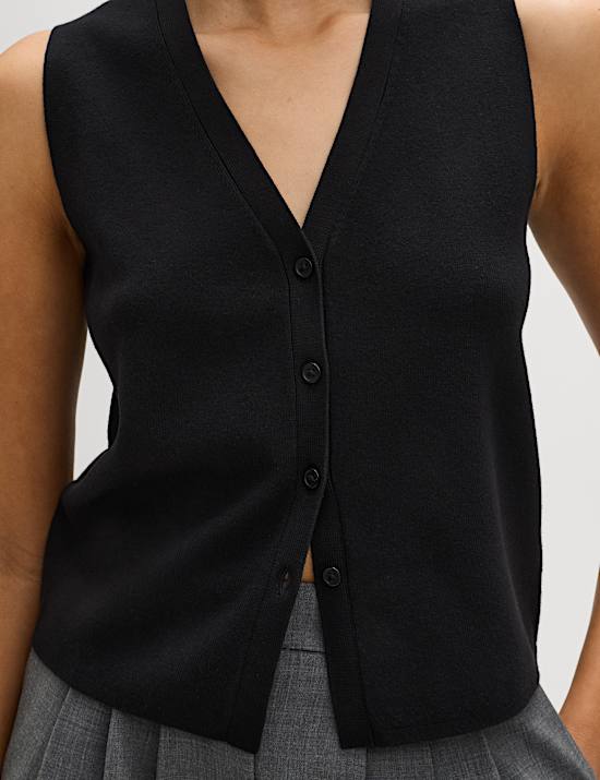 V-Neck Cropped Knitted Waistcoat