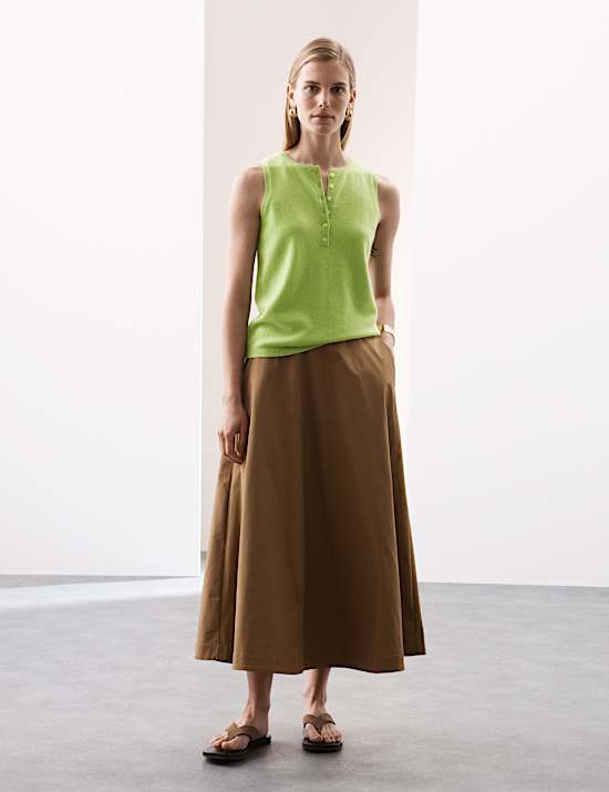 Pure Cashmere Button Detail Fitted Knitted Vest