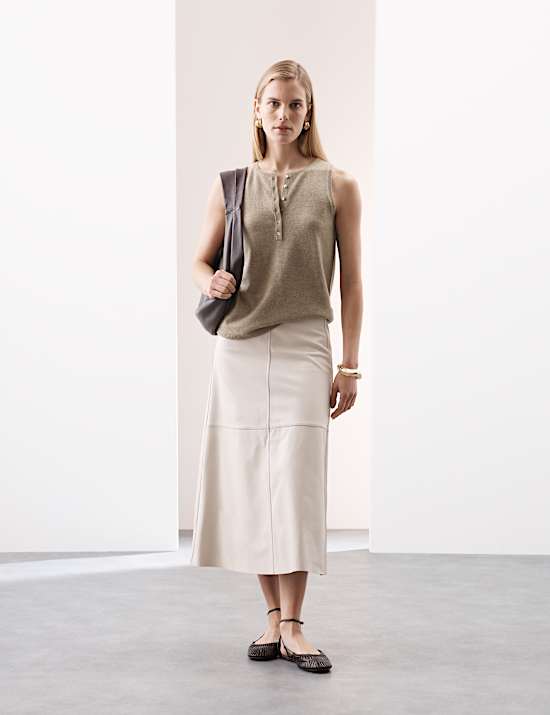 Pure Cashmere Button Detail Fitted Knitted Vest