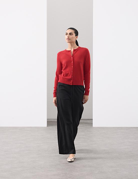 Ontspannen vest met ronde hals van zuiver kasjmier