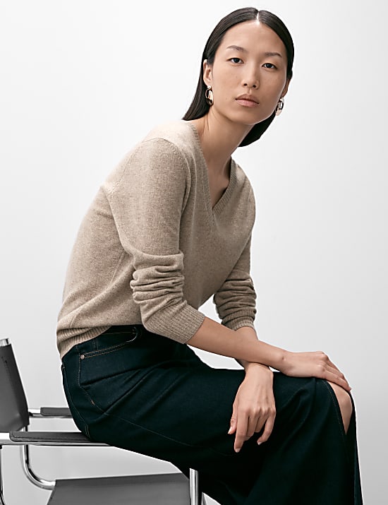 Pure Cashmere V-Neck Jumper