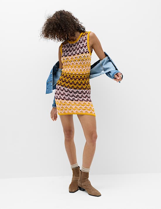 Hasta un 40 % de descuento en ropa de mujer
