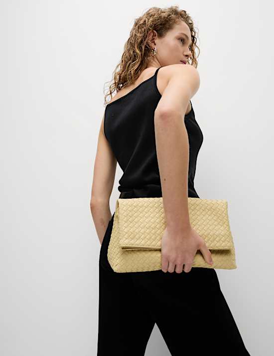 Square Neck Fitted Knitted Vest