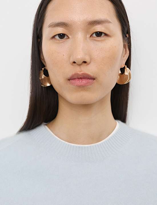 Atasan Rajut Sarat Wol Halus dengan Kasmir