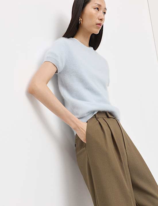 Atasan Rajut Sarat Wol Halus dengan Kasmir