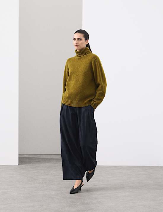 Merino Wool Rich Relaxed Jumper with Cashmere