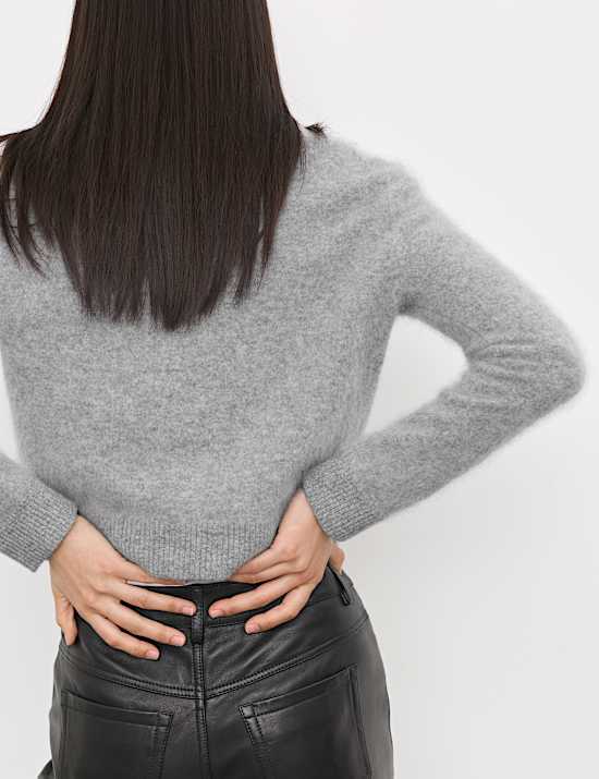 Geb&uuml;rstete Strickjacke mit hohem Wollanteil und Cashmere mit Rei&szlig;verschluss