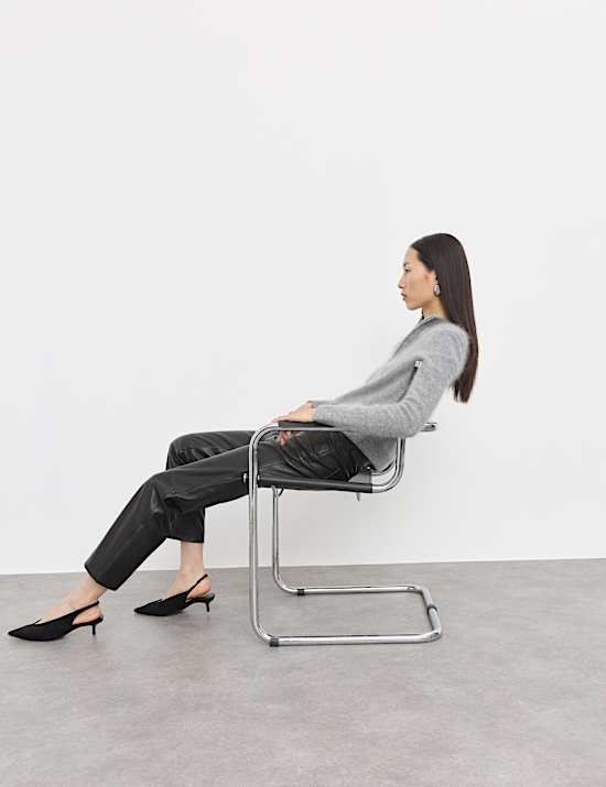 Geb&uuml;rstete Strickjacke mit hohem Wollanteil und Cashmere mit Rei&szlig;verschluss