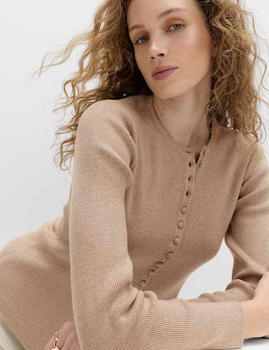 C&aacute;rdigan p&eacute;plum ajustado de tacto suave con cuello redondo