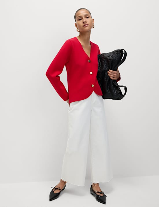 Veste en maille à taille ajustée et col en V, toucher doux