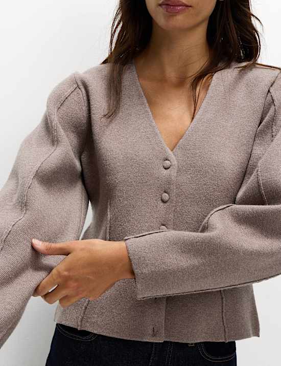 V-Neck Waisted Slim Fit Cardigan