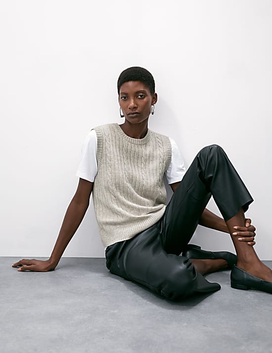 Rompi Rajut Kabel Sarat Wol Merino dengan Wol