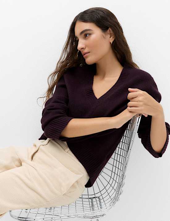 V-Neck Relaxed Jumper With Wool