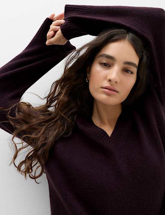 V-Neck Relaxed Jumper With Wool