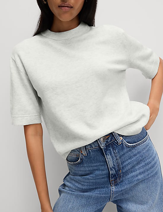 Air-Yarn Crew Neck Knitted Top