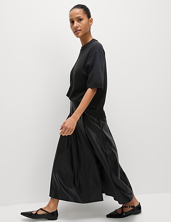 Air-Yarn Crew Neck Knitted Top