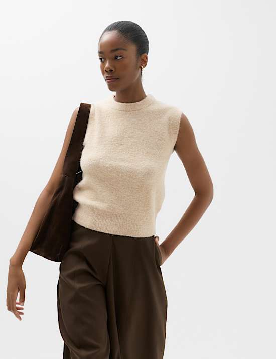 Boucle Crew Neck Slim Fit Knitted Vest With Wool