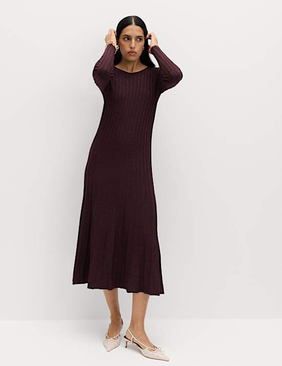 Sprankelende, geribde, gebreide maxi-jurk