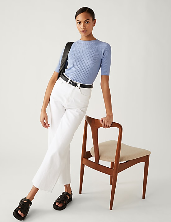 Ribbed Crew Neck Knitted Top