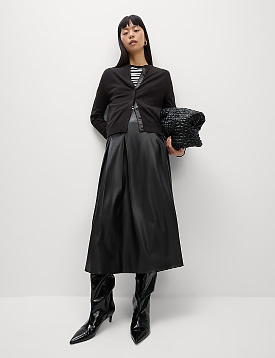 Cardigan &agrave; col rond et fermeture avant boutonn&eacute;e