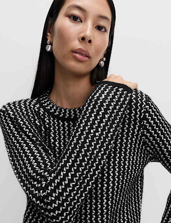 Textured Crew Neck Cropped Jumper With Wool