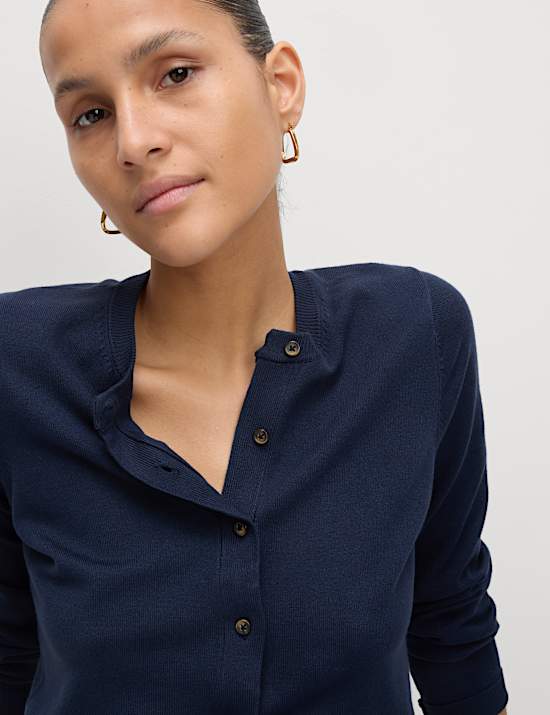 Vest met knoopsluiting en ronde hals