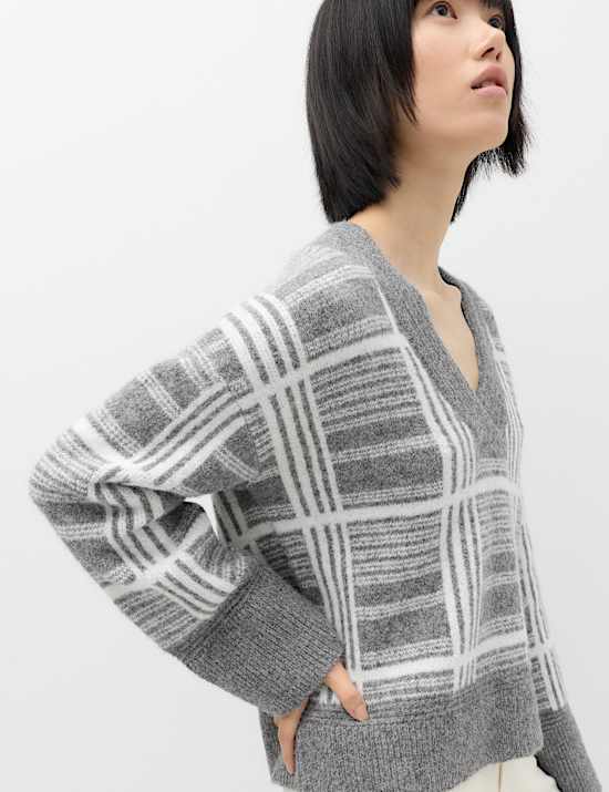 Checked V Neck Relaxed Jumper With Wool