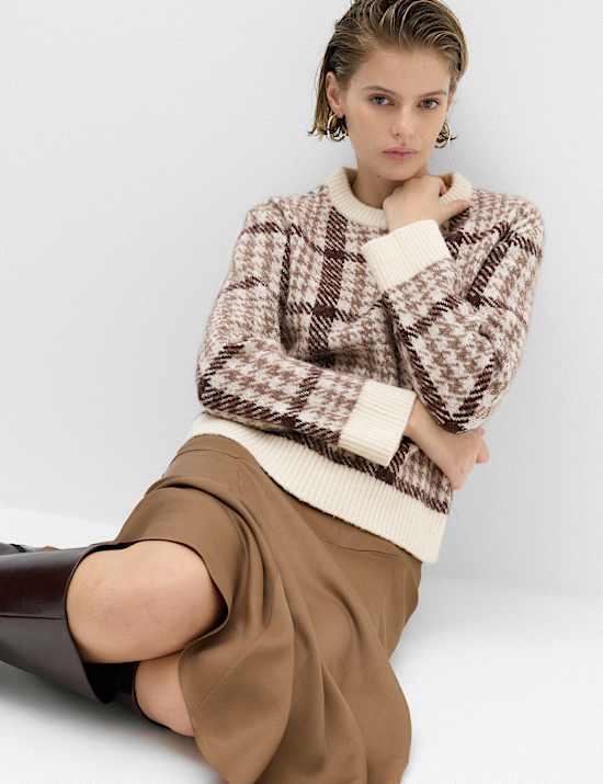 Dogtooth Crew Neck Relaxed Jumper With Wool