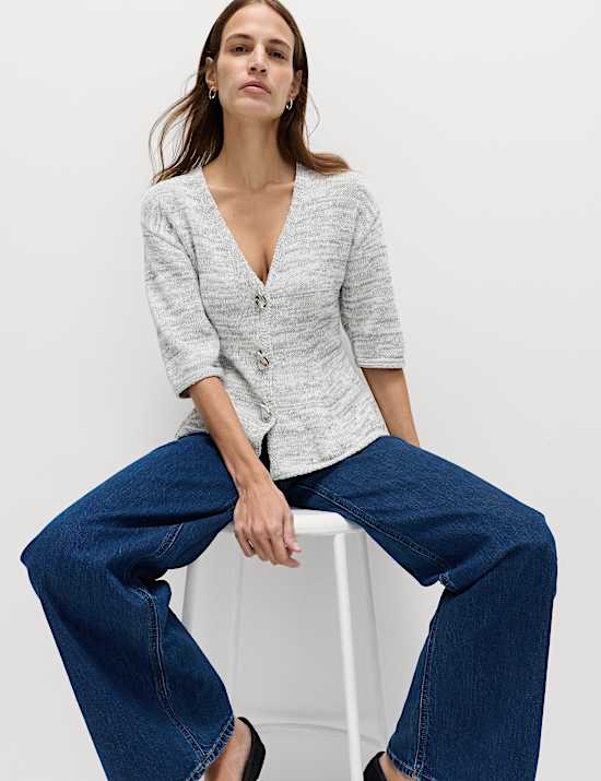 Kardigan s v&yacute;střihem do , &uacute;zk&yacute;m střihem a vysok&yacute;m pod&iacute;lem bavlny