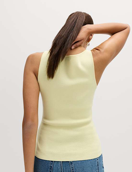 Crew Neck Slim Fit Knitted Vest