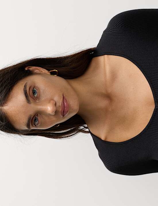 Ribbed Sweetheart Fitted Knitted Top