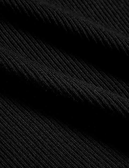 Ribbed V-Neck Slim Fit Knitted Vest