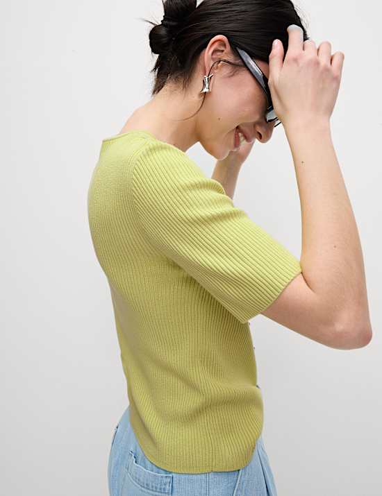 Textured Crew Neck Pearl Look Button Cropped Knitted Top