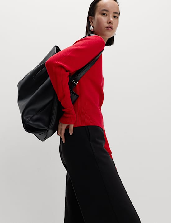 Πλεκτό μεσάτο τοπ με κλειστή στρογγυλή λαιμόκοψη