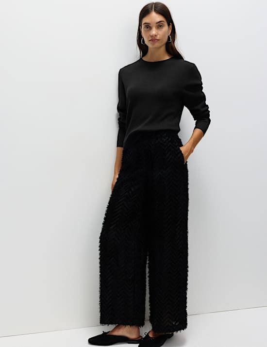Crew Neck Waisted Knitted Top