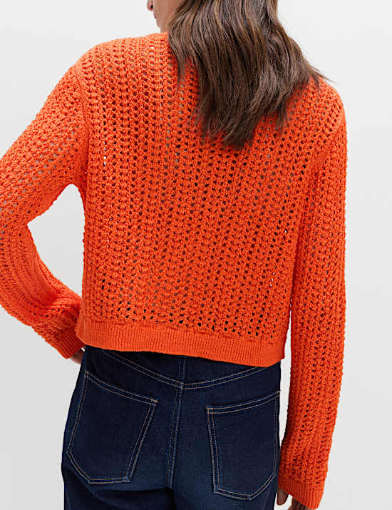 Strukturierte Strickjacke mit hohem Baumwollanteil in schmalem Schnitt