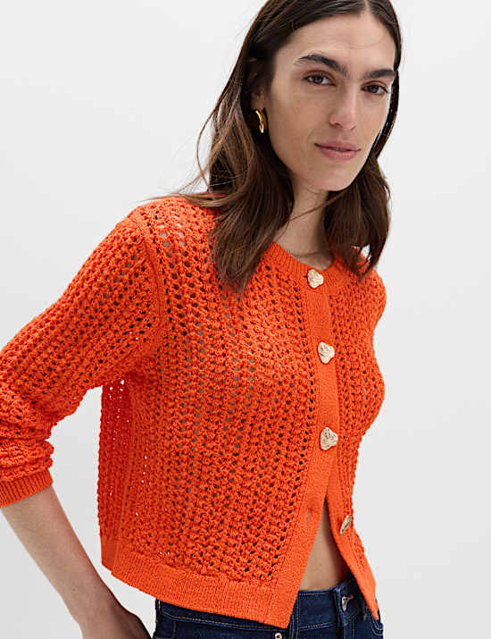 Strukturierte Strickjacke mit hohem Baumwollanteil in schmalem Schnitt
