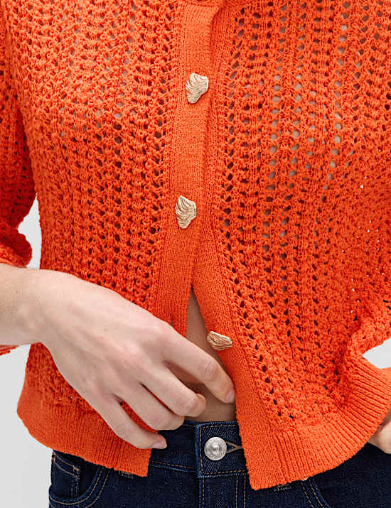 Strukturierte Strickjacke mit hohem Baumwollanteil in schmalem Schnitt