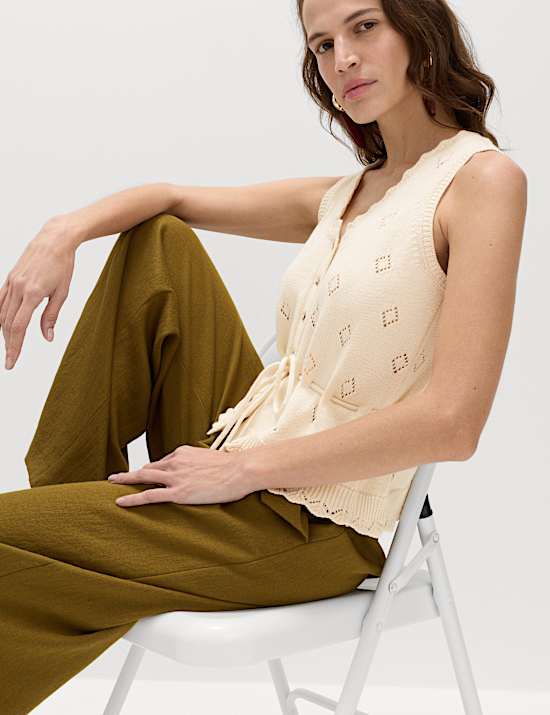 Pure Cotton Textured Cropped Knitted Vest