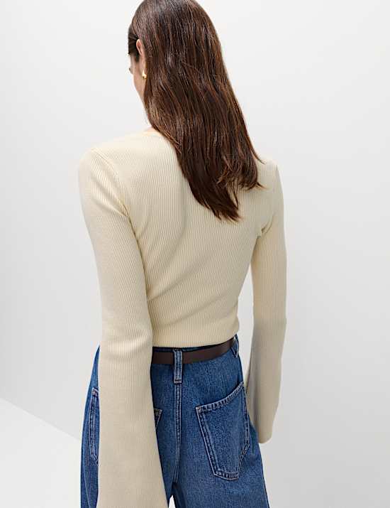 Top en maille à manches évasées