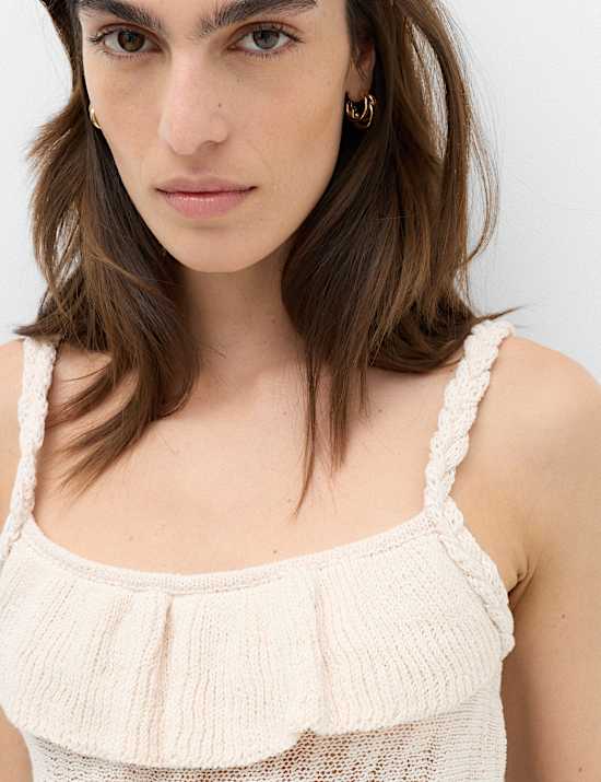 Cotton Rich Textured Scoop Neck Knitted Vest