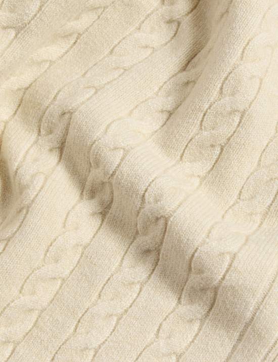 Air-Yarn Cable Knit Crew Neck Knitted Vest